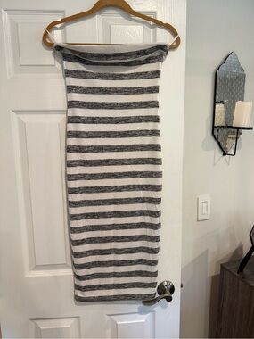 DNA couture Gray and White Striped Knit Strapless Dress